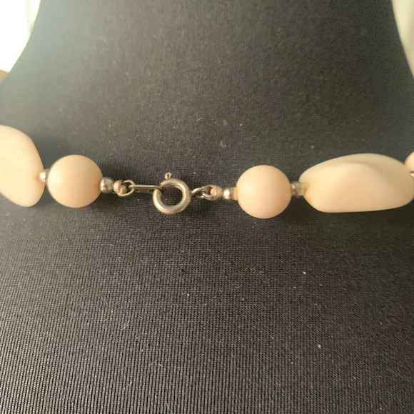 Necklace bead choker white vintage - Picture 3 of 8